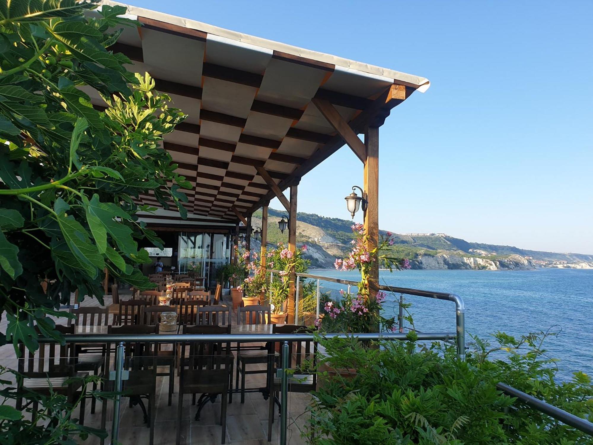 Golf Coast Boutique Studio With Sea View Топола Екстер'єр фото